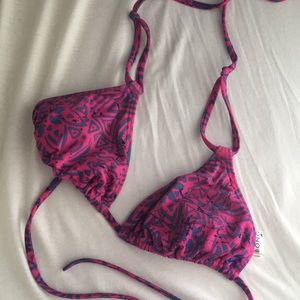 SEND OFFERS! Billabong Bikini Top